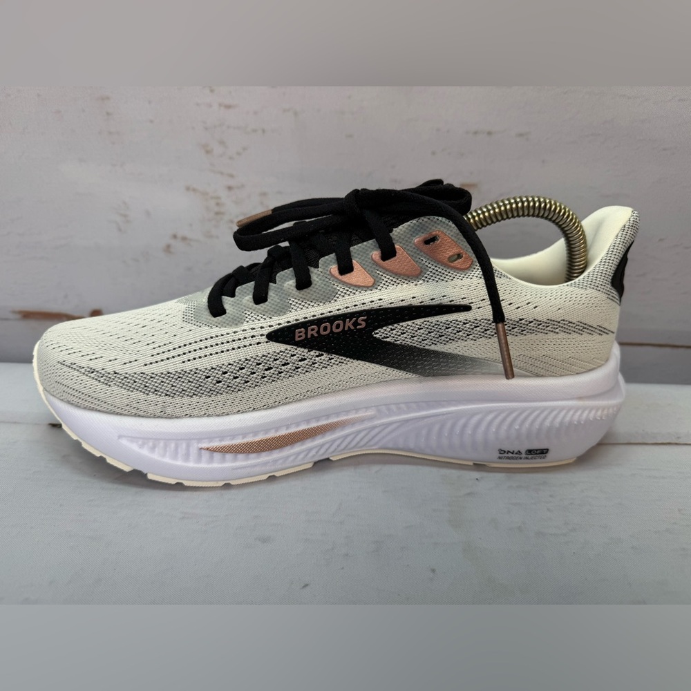 Brooks Ghost 17 Women’s 9.5 D Running Shoes White Black Rose Gold Cushioned NEW - Picture 4 of 14